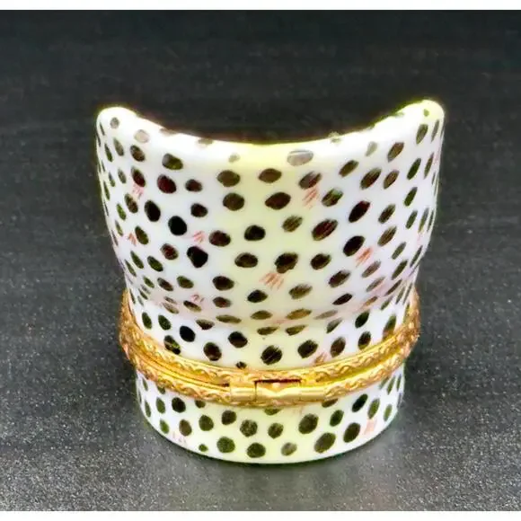 Limoges France Peint Main Cat on Leopard Chair Trinket Box w/ Mouse Clasp Signed - Picture 7 of 7